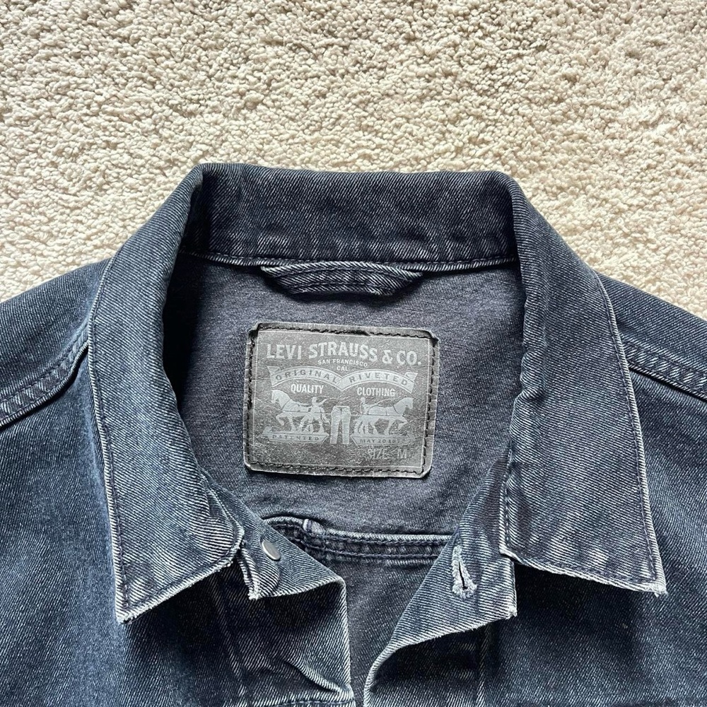 LEVIS | BLACK DENIM JACKET 💫🖤